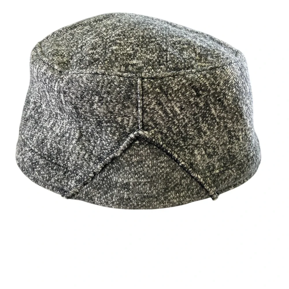 Duluth Trading Company Heathered Gray Military Cap Wicking Pocket (Size S/M)